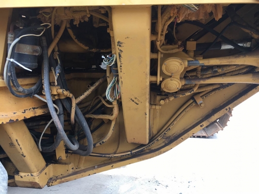 รถเกรด Caterpillar 140H #2ZK02753 นำเข้าจากอเมริกา โทร. 080-6565422 (หนิง)