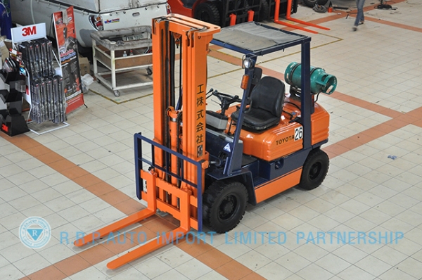 ขายรถโฟล์คลิฟท์มือสอง TOYOTA รุ่น 5FG25-11591 ราคา 275,000 บาท สภาพเดิมจากญี่ปุ่นจากประเทศญี่ปุ่น ไม่เคยใช้งานในไทย