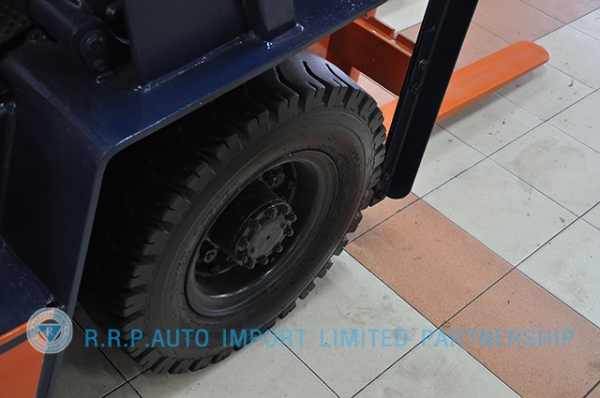 ขายรถโฟล์คลิฟท์มือสอง TOYOTA รุ่น 5FG25-11591 ราคา 275,000 บาท สภาพเดิมจากญี่ปุ่นจากประเทศญี่ปุ่น ไม่เคยใช้งานในไทย