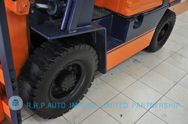 ขายรถโฟล์คลิฟท์มือสอง TOYOTA รุ่น 5FG25-11591 ราคา 275,000 บาท สภาพเดิมจากญี่ปุ่นจากประเทศญี่ปุ่น ไม่เคยใช้งานในไทย