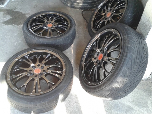 ขอบ17นิ้ว4รู100/114 พร้อมยาง สวยๆ 4 ล้อ ราคา 6800 บาท