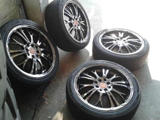 ขอบ17นิ้ว4รู100/114 พร้อมยาง สวยๆ 4 ล้อ ราคา 6800 บาท