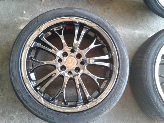 ขอบ17นิ้ว4รู100/114 พร้อมยาง สวยๆ 4 ล้อ ราคา 6800 บาท