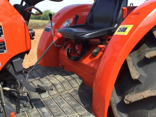 ขายรถไถ Kubota L4708-SP 318 ชั่วโมง พร้อมอุปกรณ์ใบมีดดันหน้า ตราช้าง ขายรถไถ Kubota L4708-SP 318 ชั่วโมง พร้อมอุปกรณ์ใบมีดดันหน้า ตราช้าง