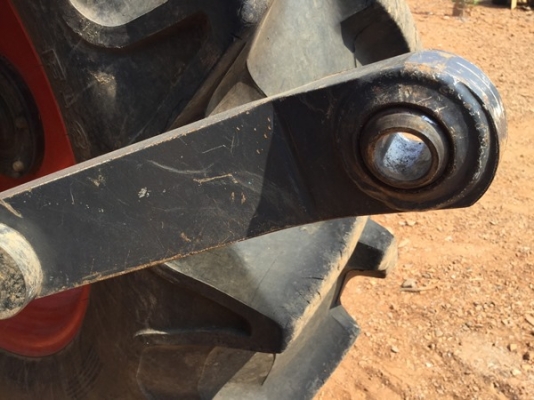 ขายรถไถ Kubota L4708-SP 318 ชั่วโมง พร้อมอุปกรณ์ใบมีดดันหน้า ตราช้าง ขายรถไถ Kubota L4708-SP 318 ชั่วโมง พร้อมอุปกรณ์ใบมีดดันหน้า ตราช้าง