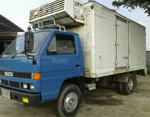 ราคา 385,000บ หกล้อ อีซูซุ NPR59LU5FM115ปี37สั่งลุย บรรทุกตู้เย็น ช่วงยาว 4.30ม สภาพดีเดิมๆพร้อมใช้งาน ทะเบียนพร้อมโอน
