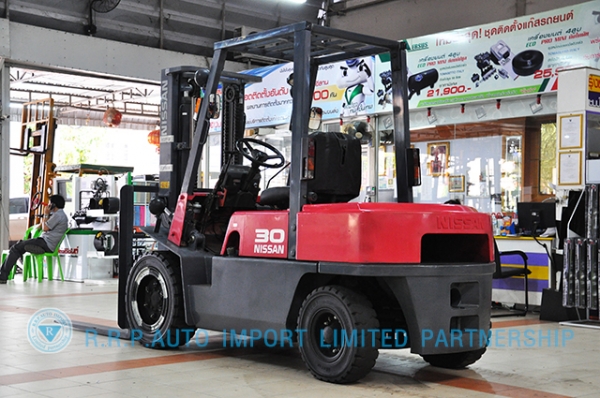 ขายรถโฟล์คลิฟท์มือสอง NISSAN  รุ่น FGJ02-111180 ราคา 325,000 บาท นำเข้าจากประเทศญี่ปุ่น 100\% ไม่เคยใช้งานในไทย