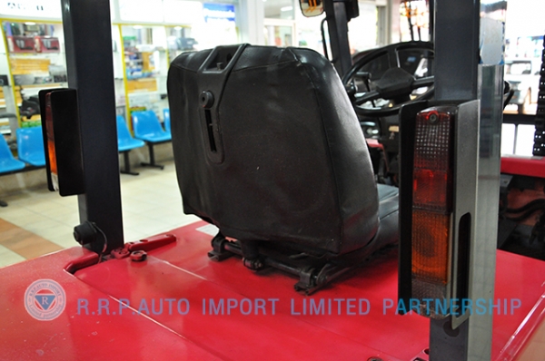 ขายรถโฟล์คลิฟท์มือสอง NISSAN  รุ่น FGJ02-111180 ราคา 325,000 บาท นำเข้าจากประเทศญี่ปุ่น 100\% ไม่เคยใช้งานในไทย