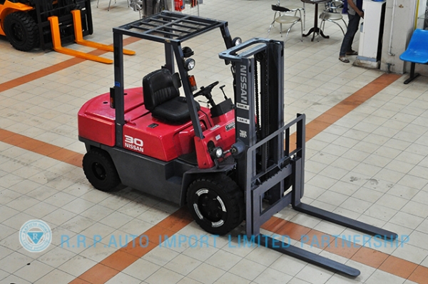 ขายรถโฟล์คลิฟท์มือสอง NISSAN  รุ่น FGJ02-111180 ราคา 325,000 บาท นำเข้าจากประเทศญี่ปุ่น 100\% ไม่เคยใช้งานในไทย