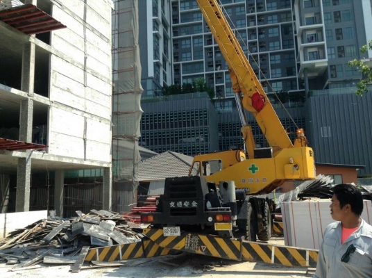 ขายรถเครน TADANO M-4 25ตัน รถสวยสภาพดี สภาพพร้อมใช้งาน ราคา3,000,000 สนใจโทร 090-8588220คุณนะ 093-3258446คุณบิว หรือเข้าดูสินค้าอื่นๆได้ที่ www.truck.in.th/498 หรือเพจFacebook ณรงค์ ซื้อขายรถมือสอง (เว็บไซต์ส่วนตัว) หรือFacebook คุณนะ รถบรรทุก