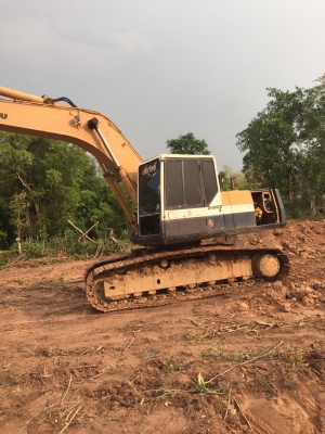 ขายรถแบคโฮ KOMATSU PC 200  รุ่น 5 เอกสารเล่มทะเบียน ช่วงล่างเต็ม รถสภาพพร้อมใช้งาน 0811838154