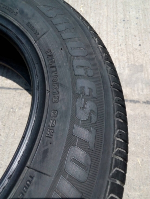 175/70R13 BRIDGESTONE B250 มี 2 เส้น tel.081-4273941 ไอดีไลน์ 0814273941 175/70R13 BRIDGESTONE B250 มี 2 เส้น tel.081-4273941 ไอดีไลน์ 0814273941
