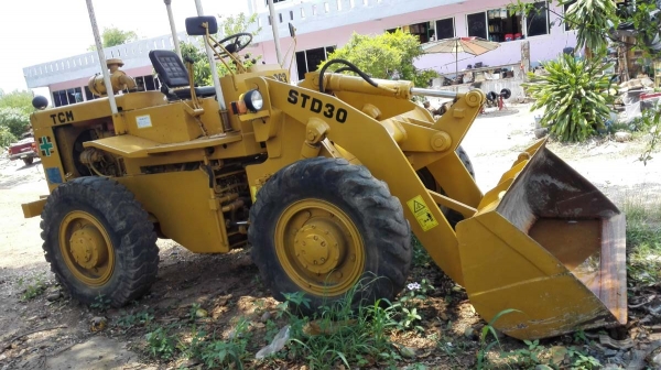 รถตักมือสอง/ TCM รุ่น STD30 เอวอ่อน สวยเต็มพร้อมใช้