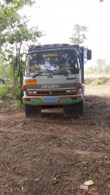 ขายสิบล้อ ISUZU ROCKY175 ช่วงล่าง200 มีชโลร์ คัชชีสวย เครื่องเกียร์ดี ยางสภาพสวยทั้ง10เส้น เอกสารเล่มทะเบียน ม.79 พร้อมโอน