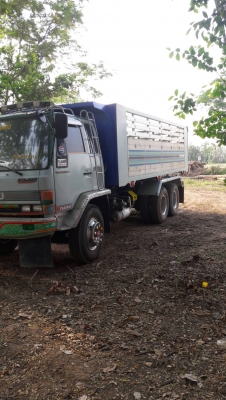 ขายสิบล้อ ISUZU ROCKY175 ช่วงล่าง200 มีชโลร์ คัชชีสวย เครื่องเกียร์ดี ยางสภาพสวยทั้ง10เส้น เอกสารเล่มทะเบียน ม.79 พร้อมโอน
