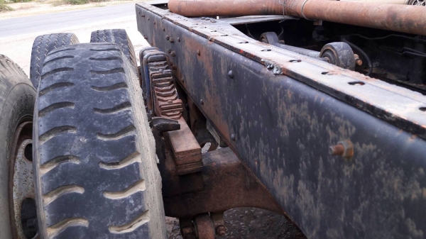 ขายหัวแชสซีสิบล้อเพลาเดียว KT920 เครื่อง EH700 - 168 แรง ปี 22 เครื่องดีมาก แชสซีสวย ทะเบียน ม.79 ยาง 80\%