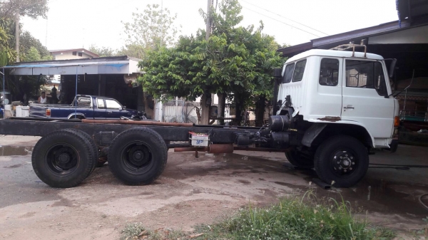 ขายหัวแชสซีสิบล้อเพลาเดียว KT920 เครื่อง EH700 - 168 แรง ปี 22 เครื่องดีมาก แชสซีสวย ทะเบียน ม.79 ยาง 80\%