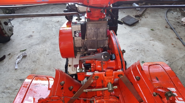 รถพรวนดินยกยกร่องแบบสาดออกข้าง