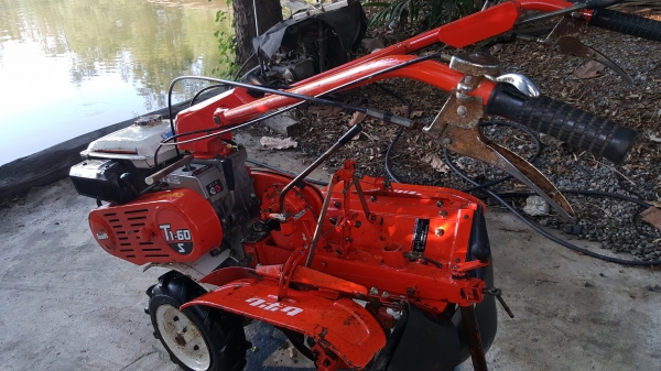 รถพรวนดินยกยกร่องแบบสาดออกข้าง