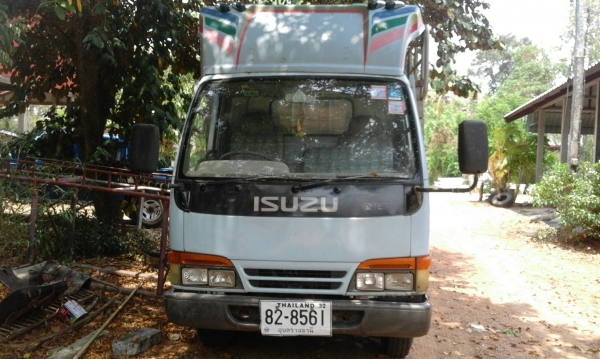 ขาย  อิซูสุN KR120 แรง ปี 43 เครี่องฝาขาว เอกสารพร้อมโอน