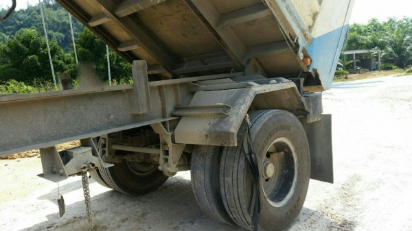 ขายหางพ่วง   2  เพลา. ปี 53.  สนใจติดต่อ  081 - 6079515