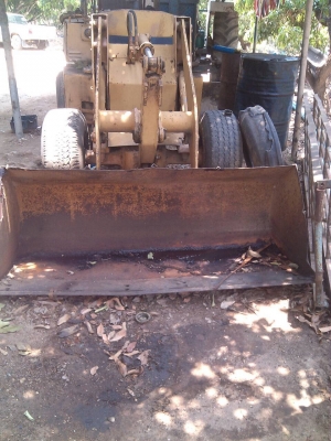 ขายรถตัก  เครื่องจักรกลหนัก   Komatsu  รุ่น wa30-1 ราคา180,000บาท