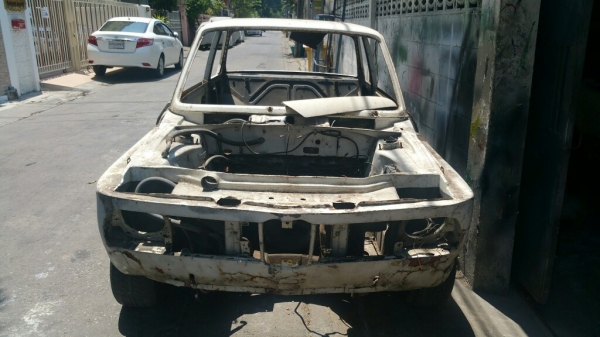 ขายโครงรถ bmw 2002 ไม่มีทะเบียน พร้อมช่วงล่างทั้งชุดแพหน้า หลัง เบรค ครบ สภาพยังใช้งานได้ (แต่ควรไป rebuild พ่นทราย เปลี่ยน bushing) 

ยังได้ ชุดหม้อลม ปั้มเบรคเดิม อีก 3 อัน ตามรูป
และ เกียร์ MT M10

20002 บาท ไม่รวมล้อ bbs แท้ ขอบ 13

ถ้าจะเอาล้อbbs ต้อ