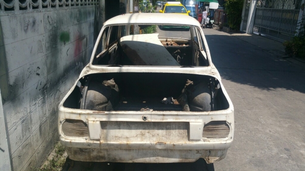 ขายโครงรถ bmw 2002 ไม่มีทะเบียน พร้อมช่วงล่างทั้งชุดแพหน้า หลัง เบรค ครบ สภาพยังใช้งานได้ (แต่ควรไป rebuild พ่นทราย เปลี่ยน bushing) 

ยังได้ ชุดหม้อลม ปั้มเบรคเดิม อีก 3 อัน ตามรูป
และ เกียร์ MT M10

20002 บาท ไม่รวมล้อ bbs แท้ ขอบ 13

ถ้าจะเอาล้อbbs ต้อ