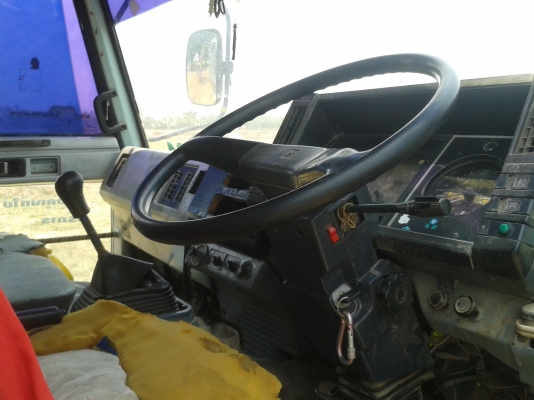 ขายด่วน ISUZU ROCKY FRR 175แรง สภาพพร้อมใช้งาน ยางดีทั้งหกเส้น เครื่องเกียร์พร้อมใช้งาน เอกสารเล่มทะเบียนพร้อมโอน