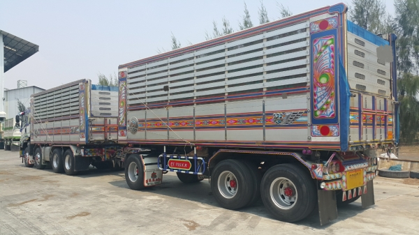 ขายรถพ่วง 24 ล้อ แม่-ลูก กระบะเนียมคอกเกษตรดั้ม อู่.ซี ที ทรัค ISUZU 360 ปี.52 รถสวย ราคา.2550000 ต่อรองกันครับ