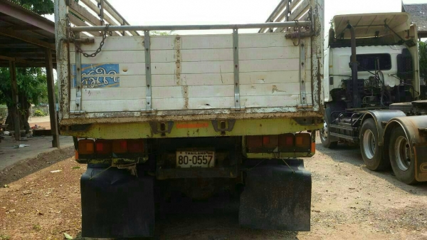 ขายรถ  บรรทุก  10ล้อ  ดั๊มเพลาเดียว  hino เครื่อง  ho7d195  ราคา  430,000บาท