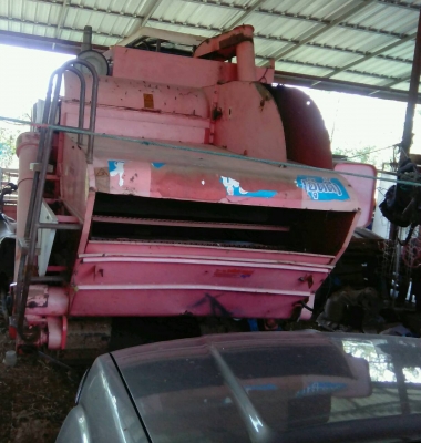 ขายรถเกี่ยว พร้อมเทรลเลอร์ ลากพ่วง สภาพพร้อมใช้งาน  ราคาเบาๆครับ