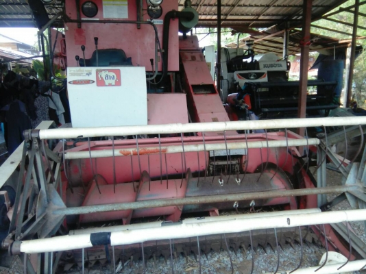 ขายรถเกี่ยว พร้อมเทรลเลอร์ ลากพ่วง สภาพพร้อมใช้งาน  ราคาเบาๆครับ