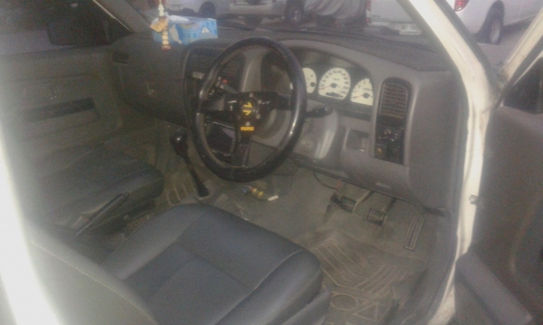 ขายฟรอนเทีย4WDเครื่องเบนซิลติดแก๊สถูกๆ ขายฟรอนเทีย4WDเครื่องเบนซิลติดแก๊สถูกๆ