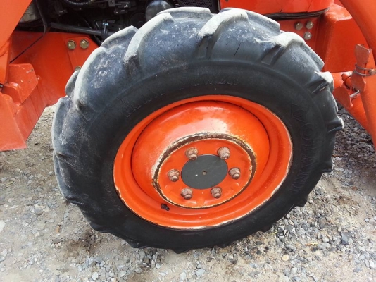 คูโบต้า L3008 4 WD ใบมีดดันหน้าตราช้าง