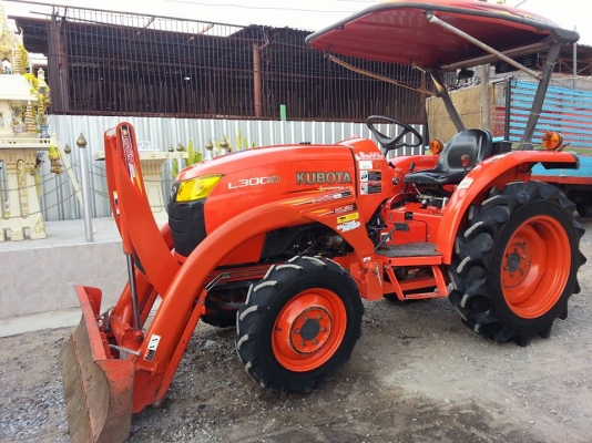 คูโบต้า L3008 4 WD ใบมีดดันหน้าตราช้าง