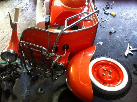 เอเซียเวสป้า---->>จัดส่งรถvespa ให้คุณเอ็ม ปากช่องถึงประตูบ้านเรียบร้อยแล้วนะครับ..10/05/59 เอเซียเวสป้า---->>จัดส่งรถvespa ให้คุณเอ็ม ปากช่องถึงประตูบ้านเรียบร้อยแล้วนะครับ..10/05/59