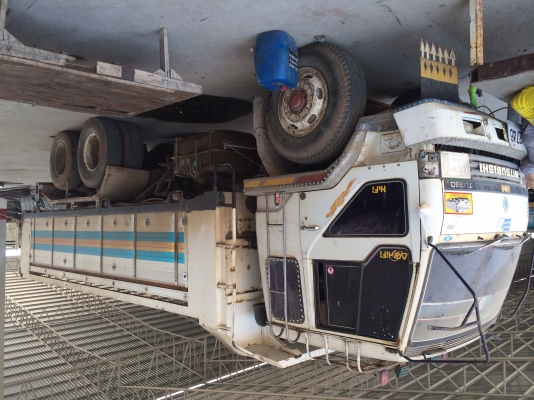 ขายด่วน  รถสิบล้อสองเพลาดั้มพ์  MITSU  FN 527M TF6815  ปี  46  สภาพดี  พร้อมใช้งาน  เอกสารพร้อม