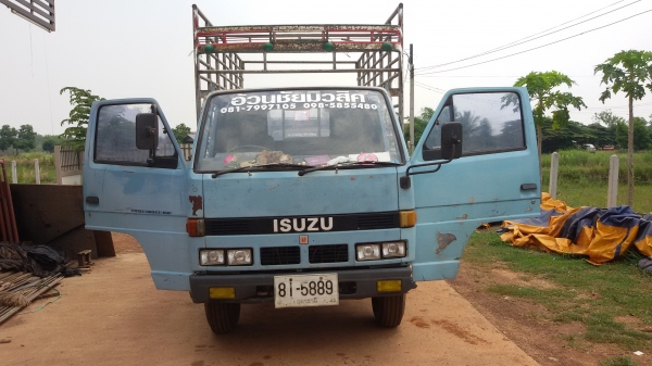 ISUZU NKR110 4.3 เมตร ห้าง (เจ้าของขายเอง)