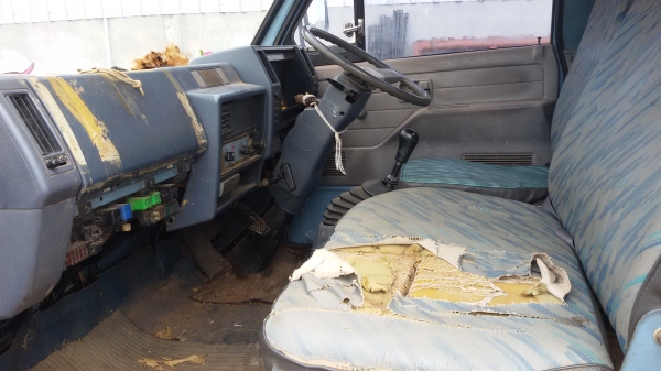 ISUZU NKR110 4.3 เมตร ห้าง (เจ้าของขายเอง)