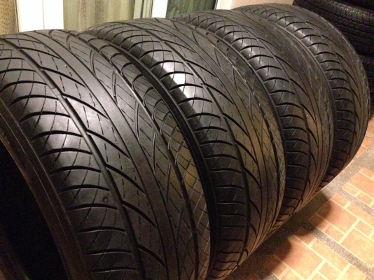 ยาง Goodride 275 55 20 กลางปี12 ดอกเยอะ พร้อมใช้งาน ราคาไม่แพง