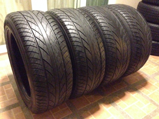 ยาง Goodride 275 55 20 กลางปี12 ดอกเยอะ พร้อมใช้งาน ราคาไม่แพง