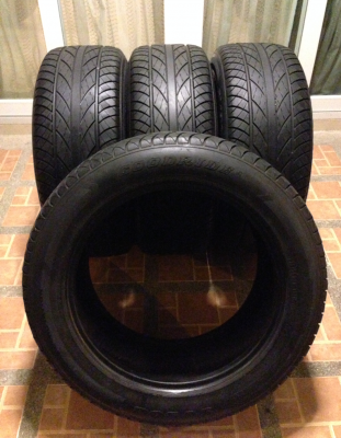 ยาง Goodride 275 55 20 กลางปี12 ดอกเยอะ พร้อมใช้งาน ราคาไม่แพง