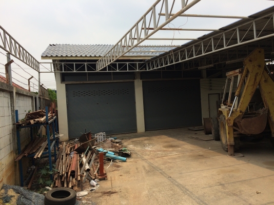 ขายด่วน สำนักงาน2ชัั้น พร้อมโรงเก็บสินค้า ติดถนน ทำเลดี