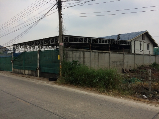 ขายด่วน สำนักงาน2ชัั้น พร้อมโรงเก็บสินค้า ติดถนน ทำเลดี