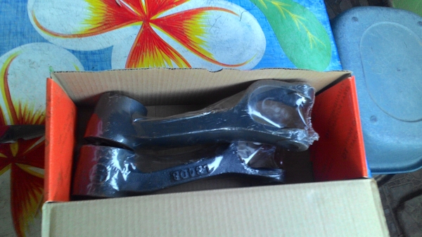 แขนก้ามปูใส่รถคูโบต้าL34L36L45L47คับจัดส่งฟรีคับ แขนก้ามปูใส่รถคูโบต้าL34L36L45L47คับจัดส่งฟรีคับ