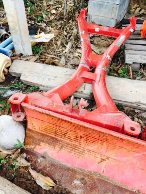 ขายใบดันและขา ใส่รถไถ40แรงขึ้น