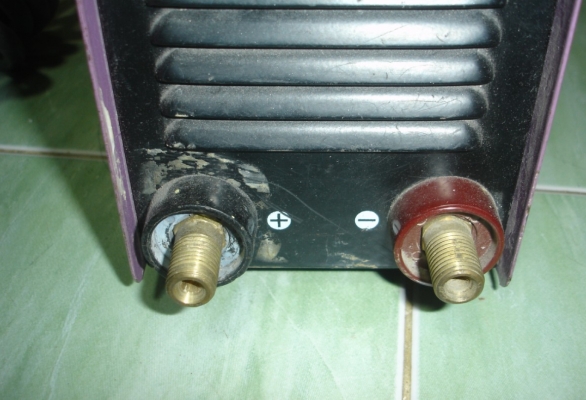 ขายเครื่องเชื่อมไฟฟ้า iweld mma 140igbt