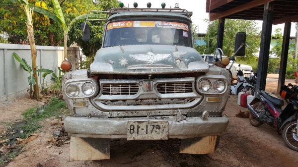 ขาย 6 ล้อดั้ม หัวยาว เครื่อง 6BD1 165 แรงม้า เฟืองท้ายใหญ่ FUSO  มีสโลว์กลาง พวงมาลัยพาวเวอร์ ทะเบียนพร้อมโอน