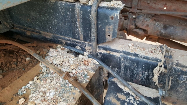 ขาย 6 ล้อดั้ม หัวยาว เครื่อง 6BD1 165 แรงม้า เฟืองท้ายใหญ่ FUSO  มีสโลว์กลาง พวงมาลัยพาวเวอร์ ทะเบียนพร้อมโอน